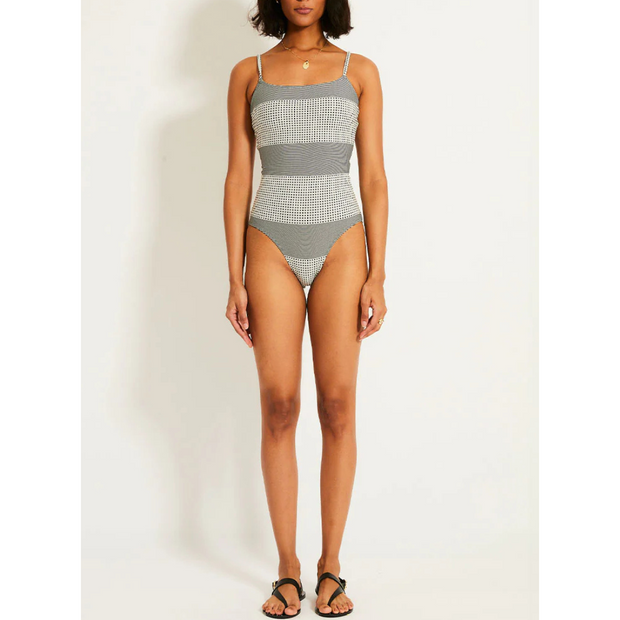 Elene in Semira Vanilla One Piece