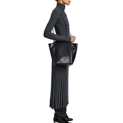 Black Reade Shoulder Bag